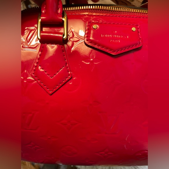 LOUIS VUITTON Montana Handbag Monogram Verni Leather Rose Andian - Valentines 💘 - Picture 16 of 16